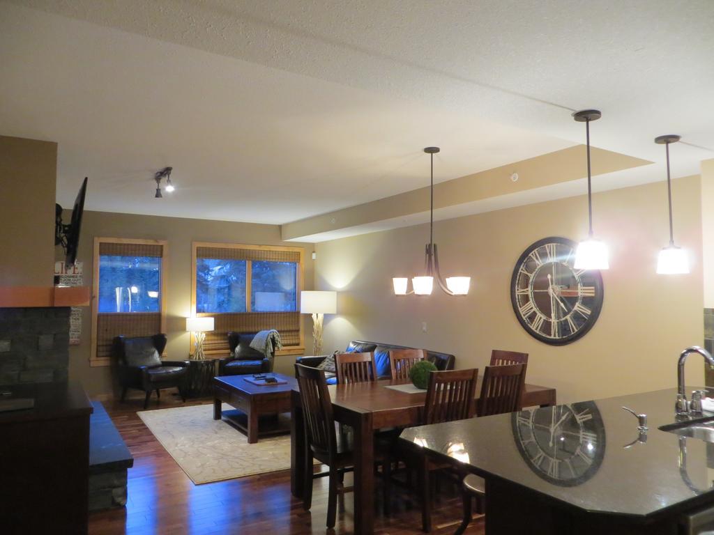 Luxury Canmore Vacations Zimmer foto